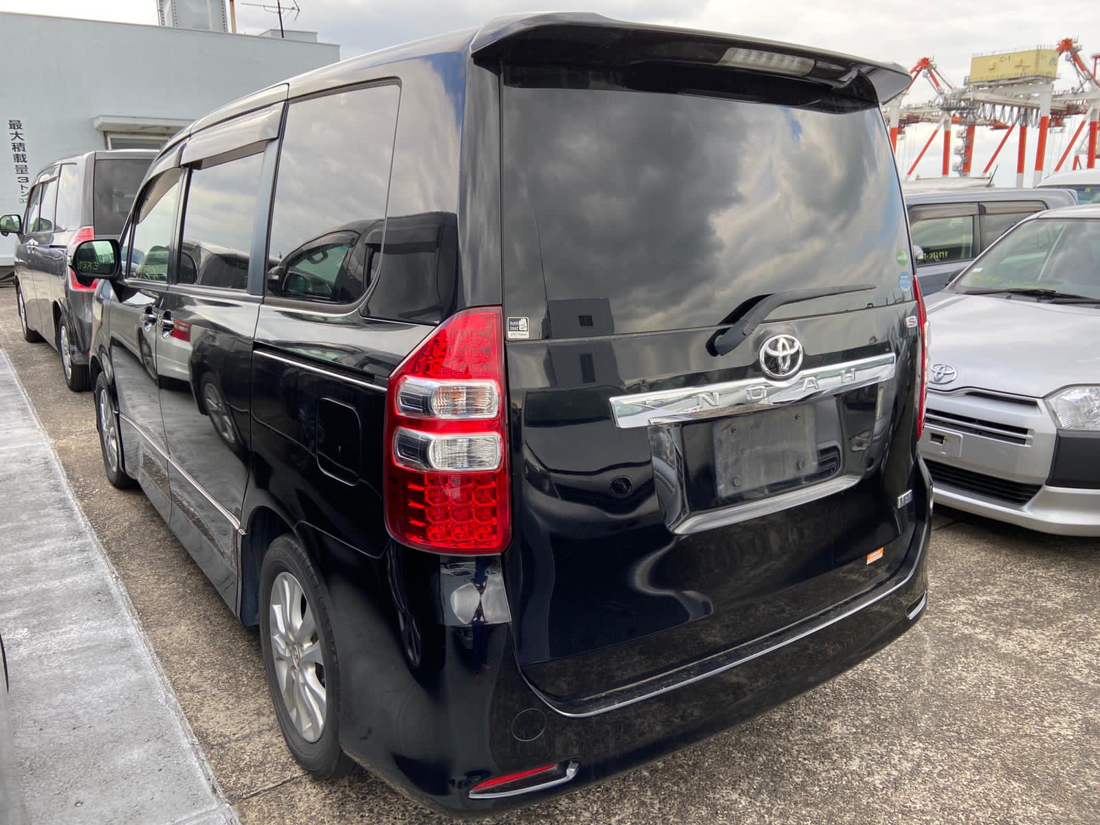 2012 Toyota Noah